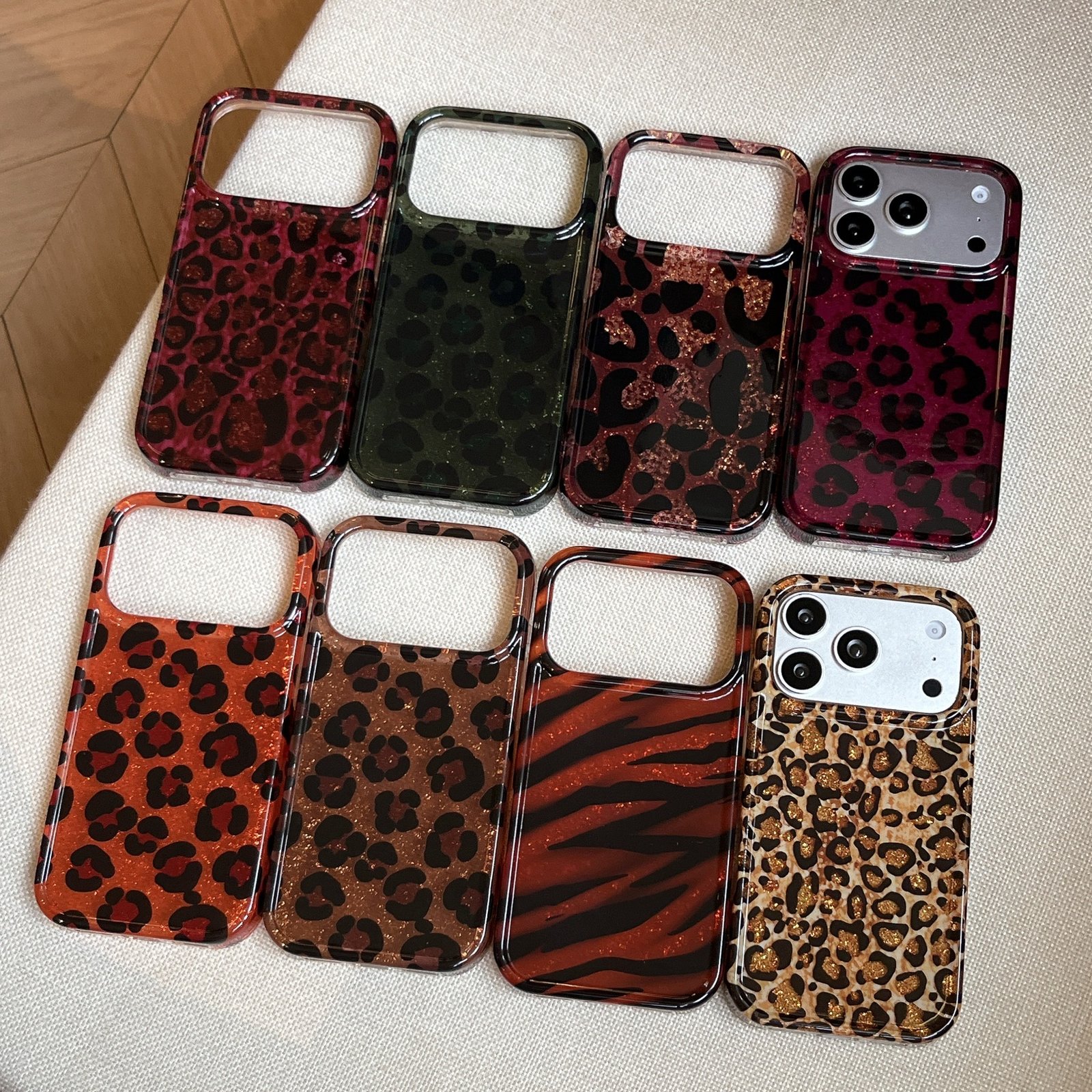 Gold foil glitter leopard print phone case suitable for iPhone 17 Pro Max, 18 Pro full cover case, 16/15