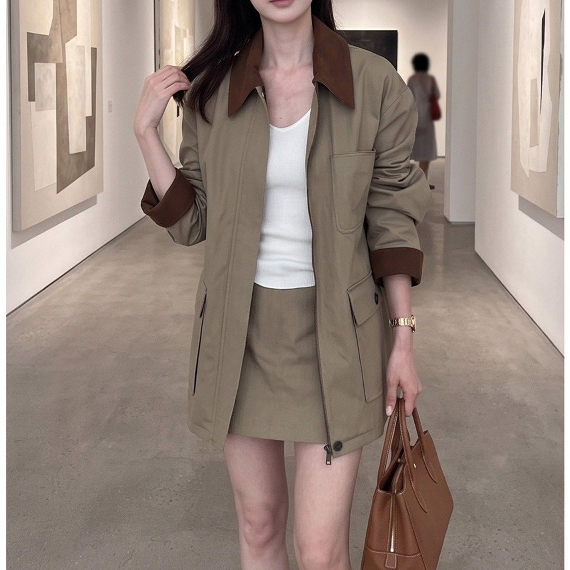 Retro Hong Kong style khaki collared coat + high-waisted short skirt