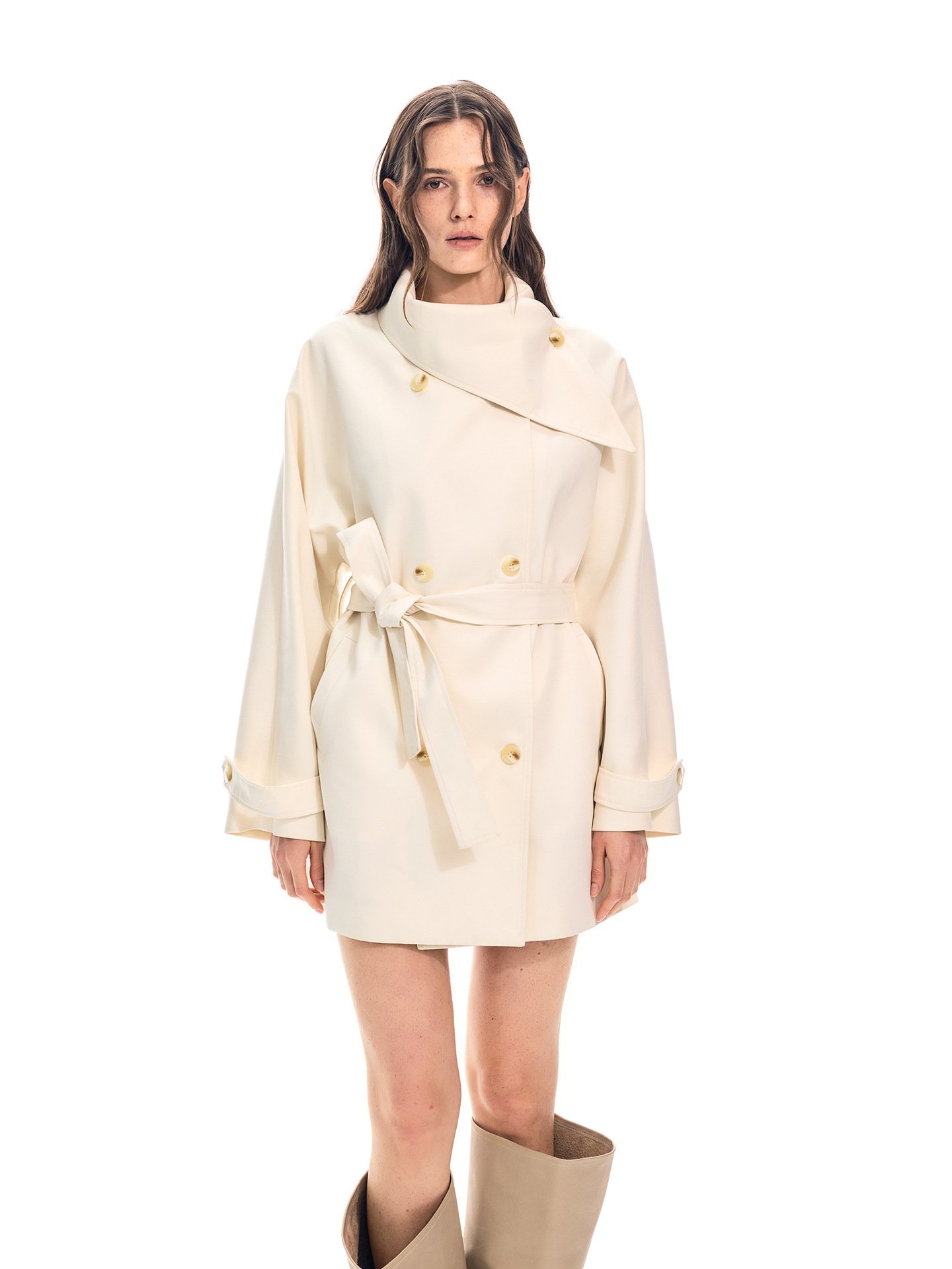 Women’s Off-White Short Trench Coat – British-Style Lapel Collar & Tie-Waist Design Spring Collection 2026